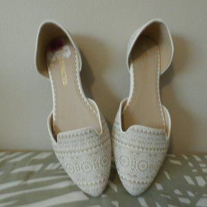 Women's flat sandals